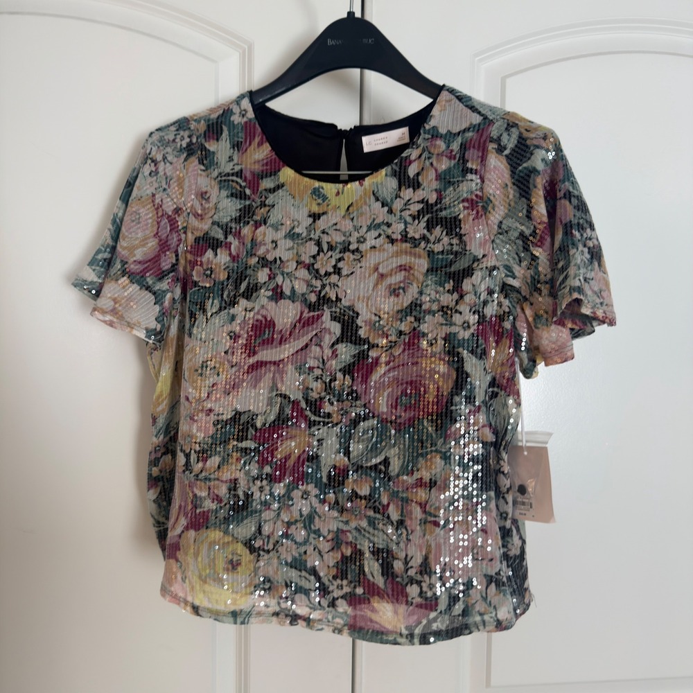 LC Lauren Conrad Floral Sequin Top Short Sleeve Blouse Multicolor Medium NWT